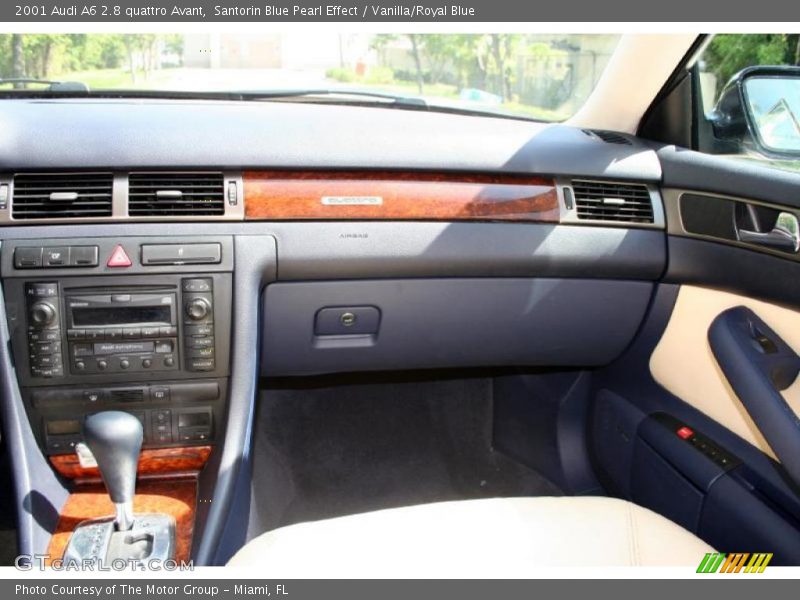 Santorin Blue Pearl Effect / Vanilla/Royal Blue 2001 Audi A6 2.8 quattro Avant