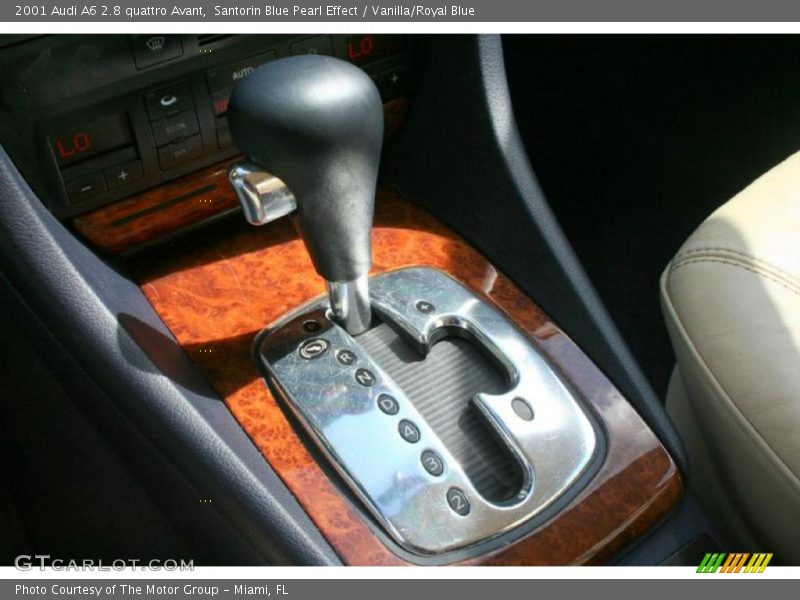 Santorin Blue Pearl Effect / Vanilla/Royal Blue 2001 Audi A6 2.8 quattro Avant