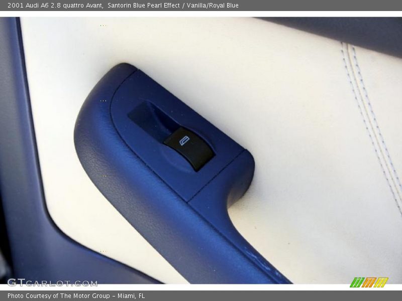 Santorin Blue Pearl Effect / Vanilla/Royal Blue 2001 Audi A6 2.8 quattro Avant