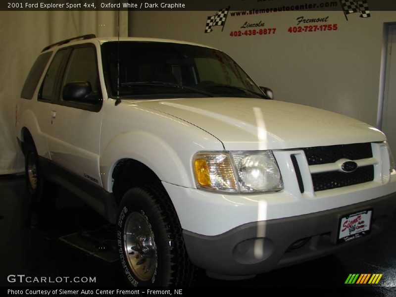 Oxford White / Dark Graphite 2001 Ford Explorer Sport 4x4
