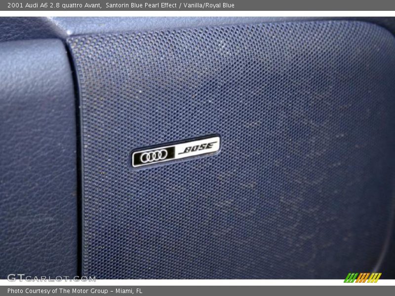 Santorin Blue Pearl Effect / Vanilla/Royal Blue 2001 Audi A6 2.8 quattro Avant