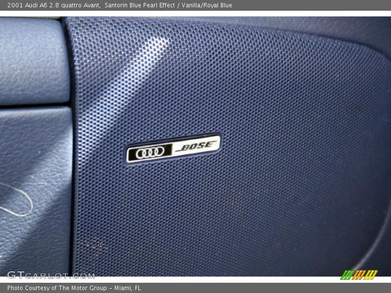 Santorin Blue Pearl Effect / Vanilla/Royal Blue 2001 Audi A6 2.8 quattro Avant