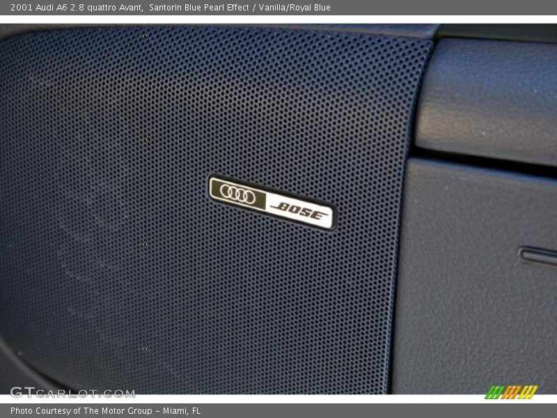 Santorin Blue Pearl Effect / Vanilla/Royal Blue 2001 Audi A6 2.8 quattro Avant