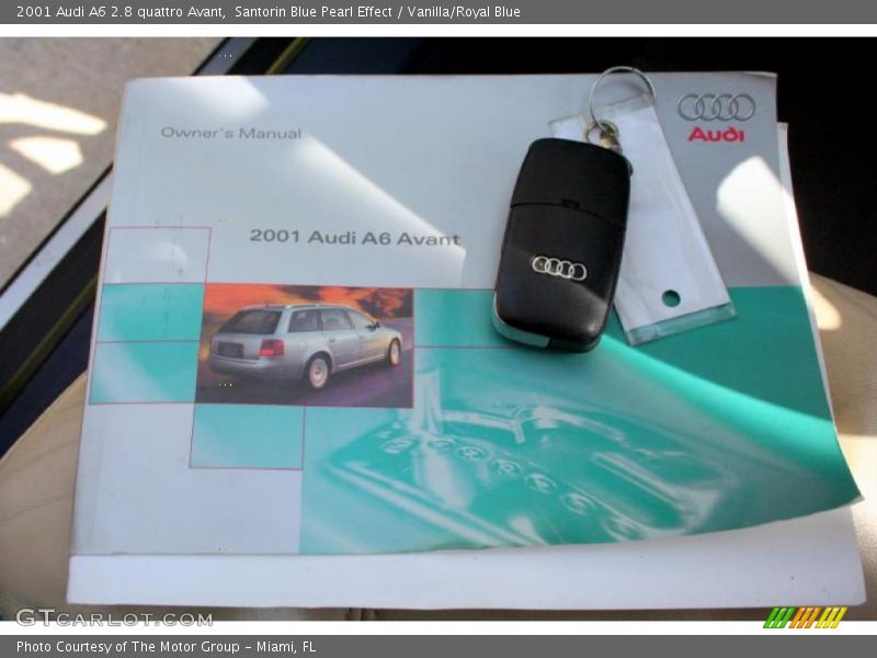 Santorin Blue Pearl Effect / Vanilla/Royal Blue 2001 Audi A6 2.8 quattro Avant