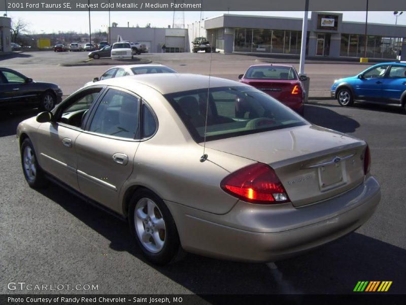 Harvest Gold Metallic / Medium Parchment 2001 Ford Taurus SE