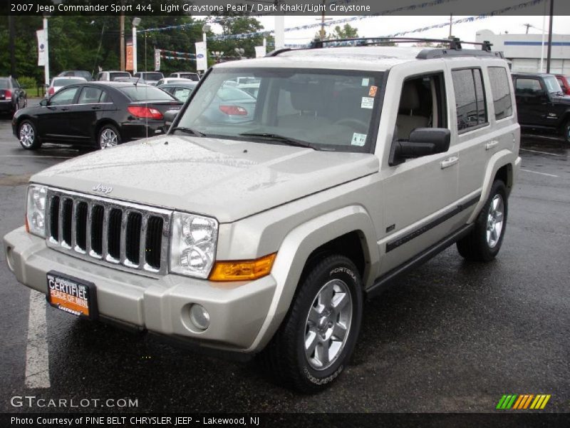 Light Graystone Pearl / Dark Khaki/Light Graystone 2007 Jeep Commander Sport 4x4