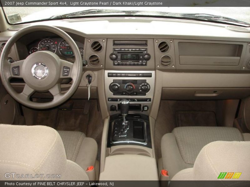 Light Graystone Pearl / Dark Khaki/Light Graystone 2007 Jeep Commander Sport 4x4