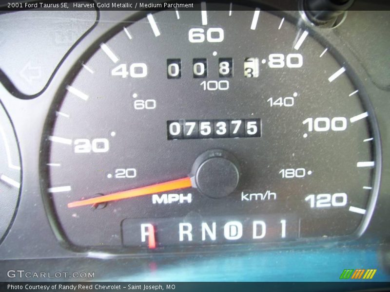 Harvest Gold Metallic / Medium Parchment 2001 Ford Taurus SE