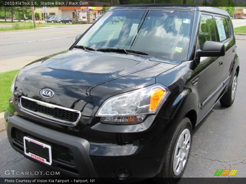 Shadow Black / Black Cloth 2010 Kia Soul 1.6
