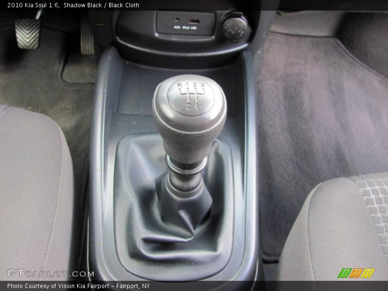 Shadow Black / Black Cloth 2010 Kia Soul 1.6