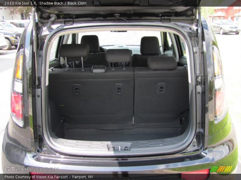 Shadow Black / Black Cloth 2010 Kia Soul 1.6