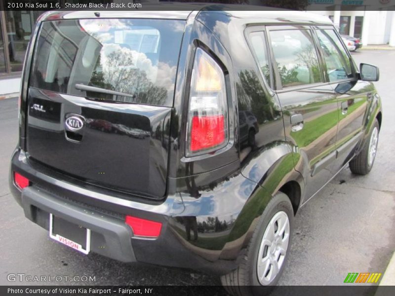 Shadow Black / Black Cloth 2010 Kia Soul 1.6