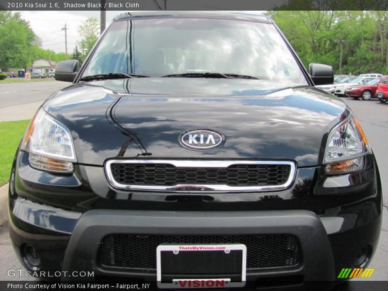 Shadow Black / Black Cloth 2010 Kia Soul 1.6