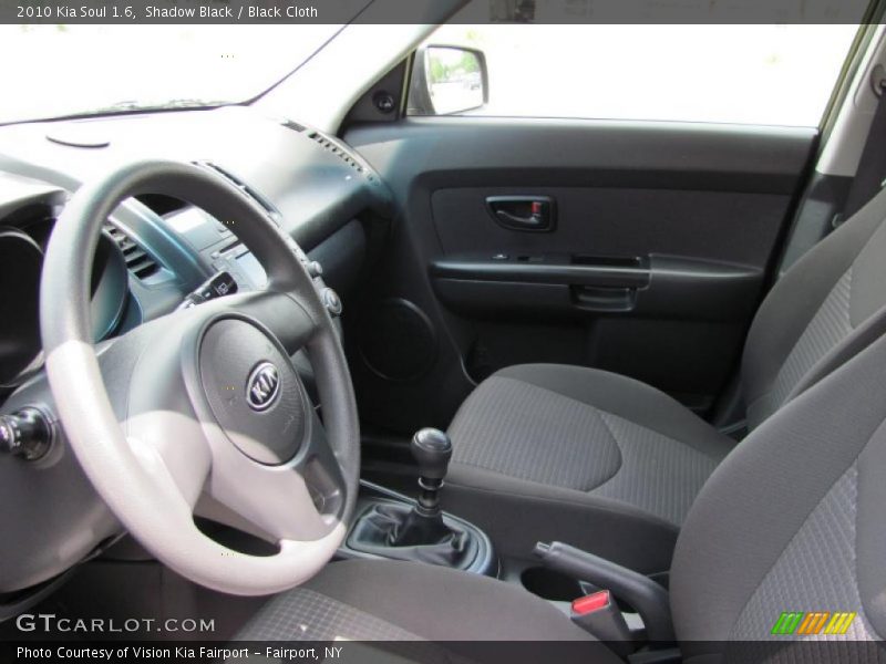 Shadow Black / Black Cloth 2010 Kia Soul 1.6