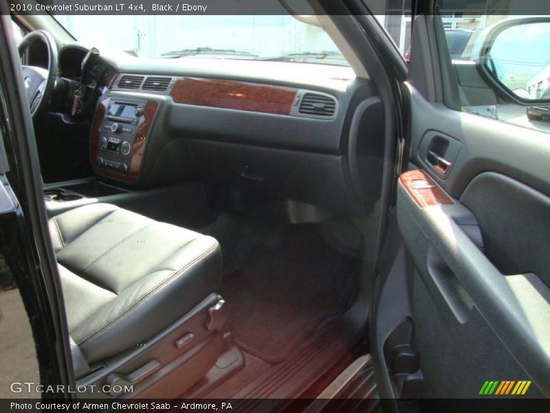 Black / Ebony 2010 Chevrolet Suburban LT 4x4