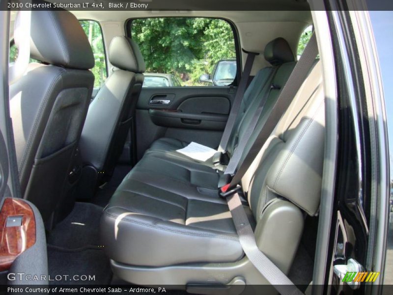 Black / Ebony 2010 Chevrolet Suburban LT 4x4