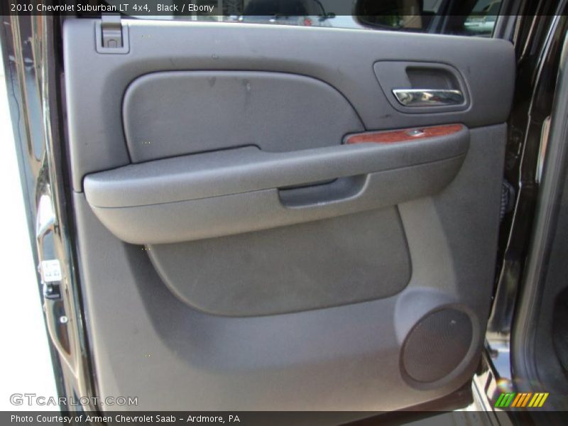 Black / Ebony 2010 Chevrolet Suburban LT 4x4