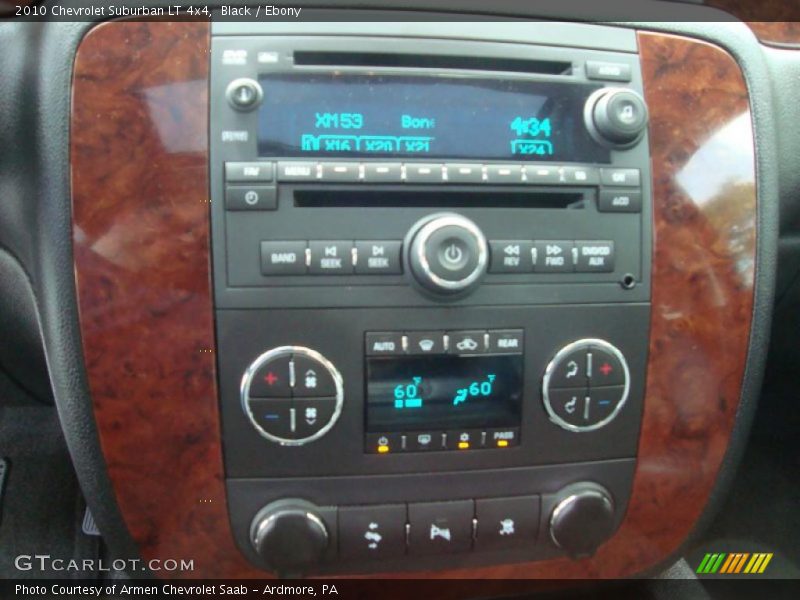 Black / Ebony 2010 Chevrolet Suburban LT 4x4