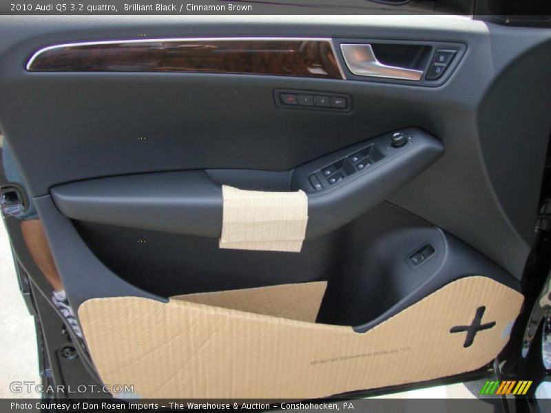 Brilliant Black / Cinnamon Brown 2010 Audi Q5 3.2 quattro