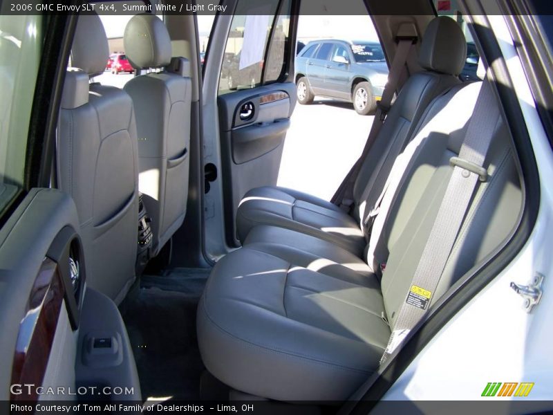 Summit White / Light Gray 2006 GMC Envoy SLT 4x4