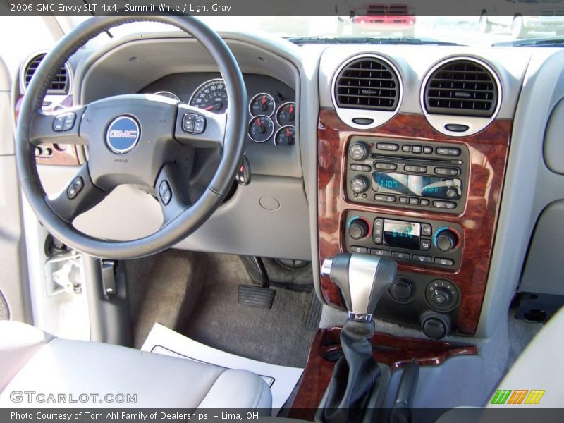 Summit White / Light Gray 2006 GMC Envoy SLT 4x4