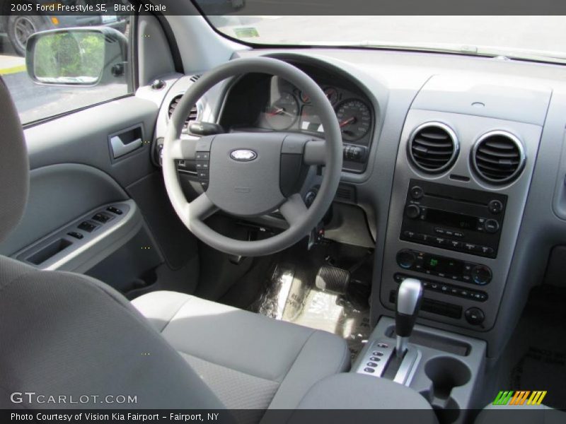 Black / Shale 2005 Ford Freestyle SE