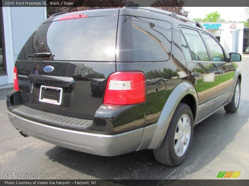 Black / Shale 2005 Ford Freestyle SE