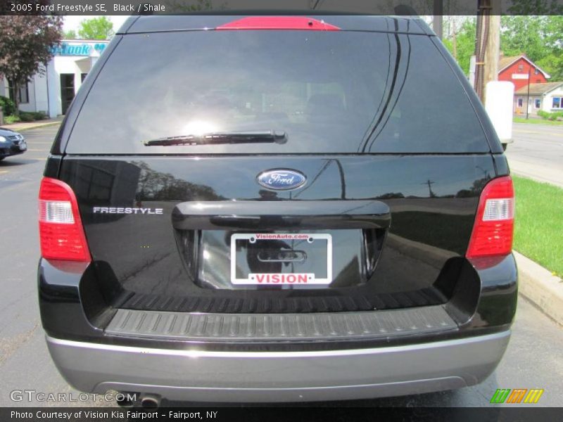 Black / Shale 2005 Ford Freestyle SE