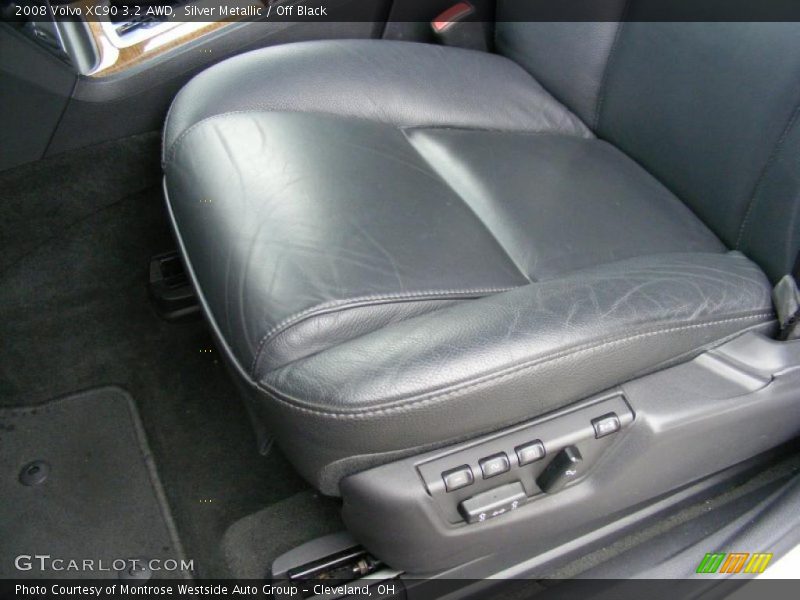 Silver Metallic / Off Black 2008 Volvo XC90 3.2 AWD