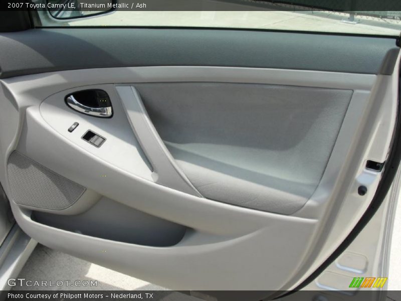 Titanium Metallic / Ash 2007 Toyota Camry LE