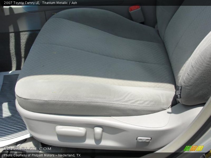 Titanium Metallic / Ash 2007 Toyota Camry LE