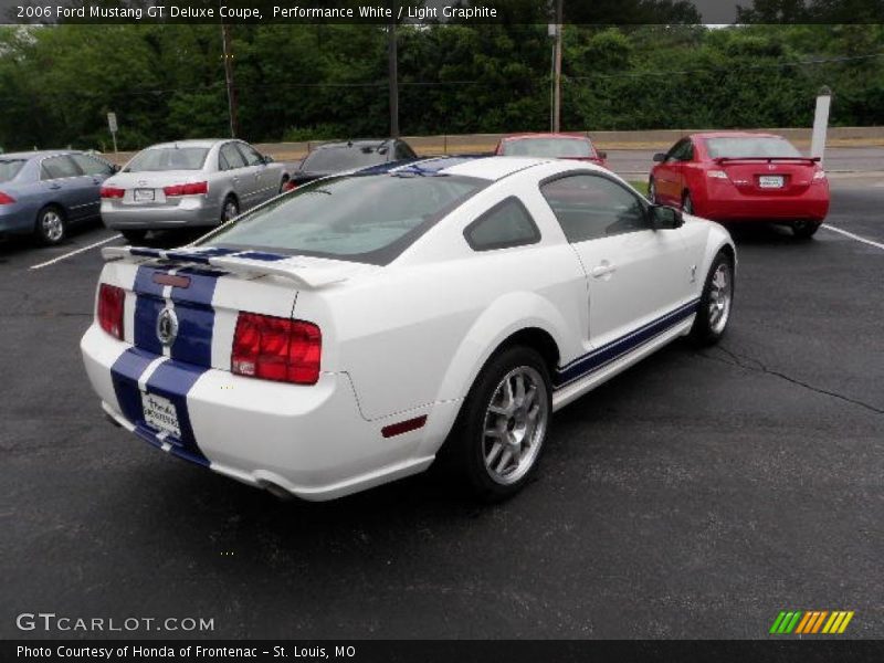 Performance White / Light Graphite 2006 Ford Mustang GT Deluxe Coupe
