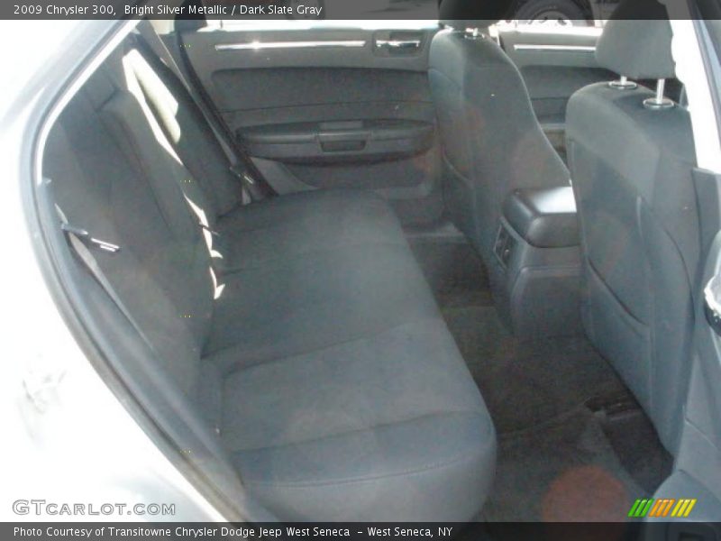 Bright Silver Metallic / Dark Slate Gray 2009 Chrysler 300