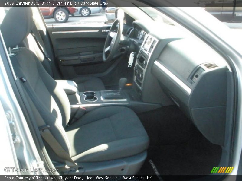 Bright Silver Metallic / Dark Slate Gray 2009 Chrysler 300