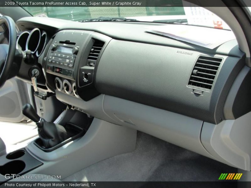 Super White / Graphite Gray 2009 Toyota Tacoma PreRunner Access Cab