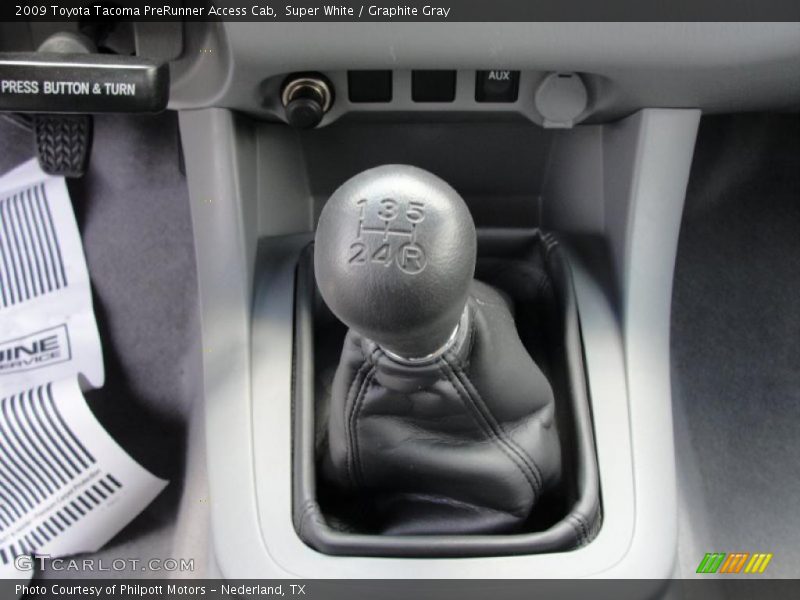 Super White / Graphite Gray 2009 Toyota Tacoma PreRunner Access Cab