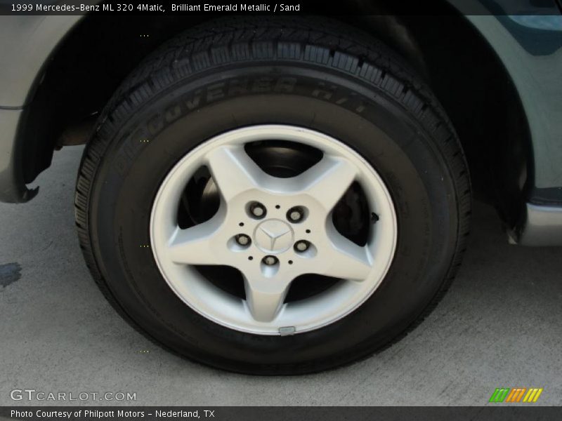 Brilliant Emerald Metallic / Sand 1999 Mercedes-Benz ML 320 4Matic