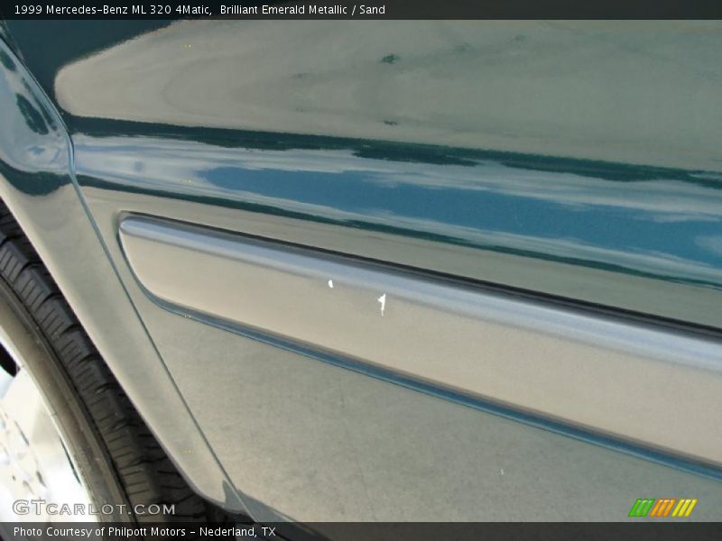 Brilliant Emerald Metallic / Sand 1999 Mercedes-Benz ML 320 4Matic