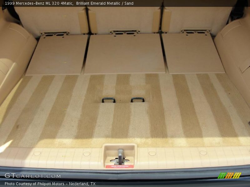 Brilliant Emerald Metallic / Sand 1999 Mercedes-Benz ML 320 4Matic