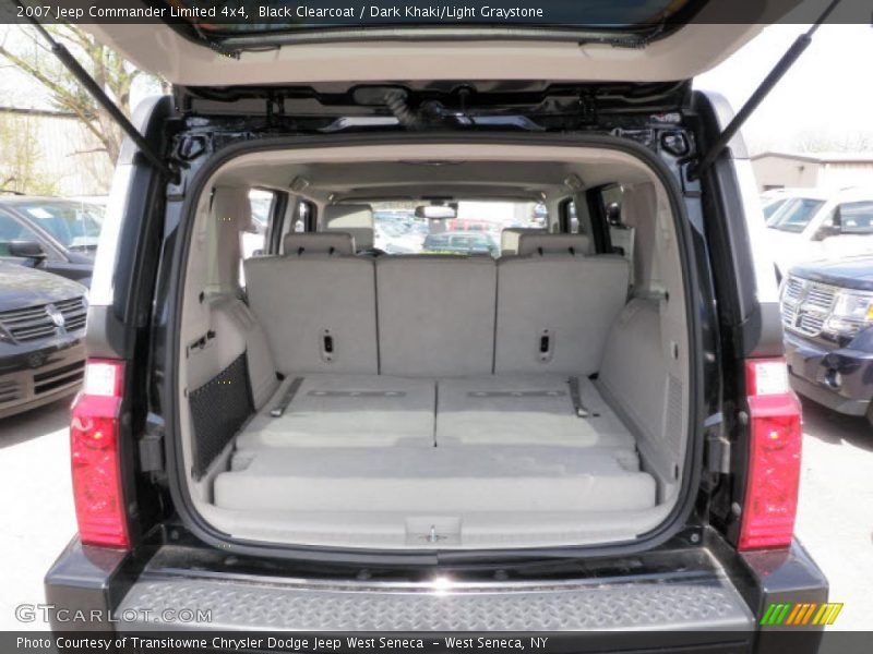 Black Clearcoat / Dark Khaki/Light Graystone 2007 Jeep Commander Limited 4x4