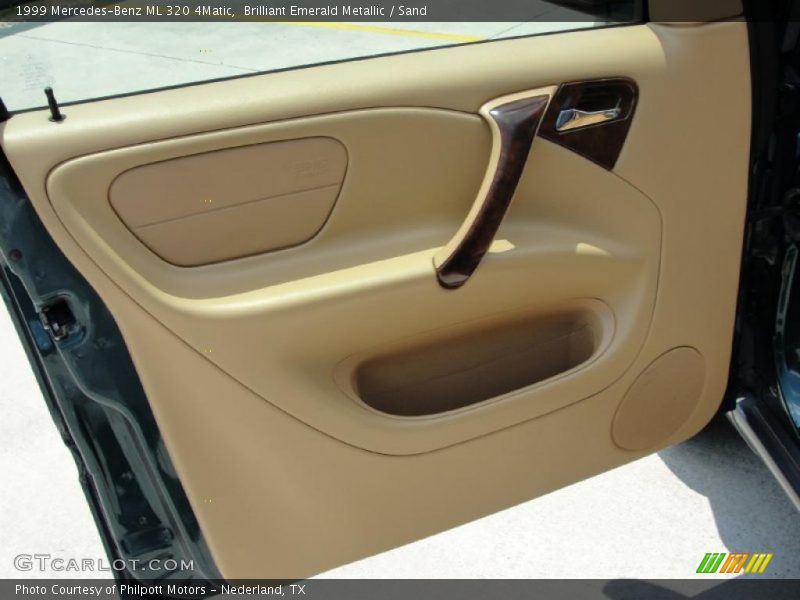 Brilliant Emerald Metallic / Sand 1999 Mercedes-Benz ML 320 4Matic