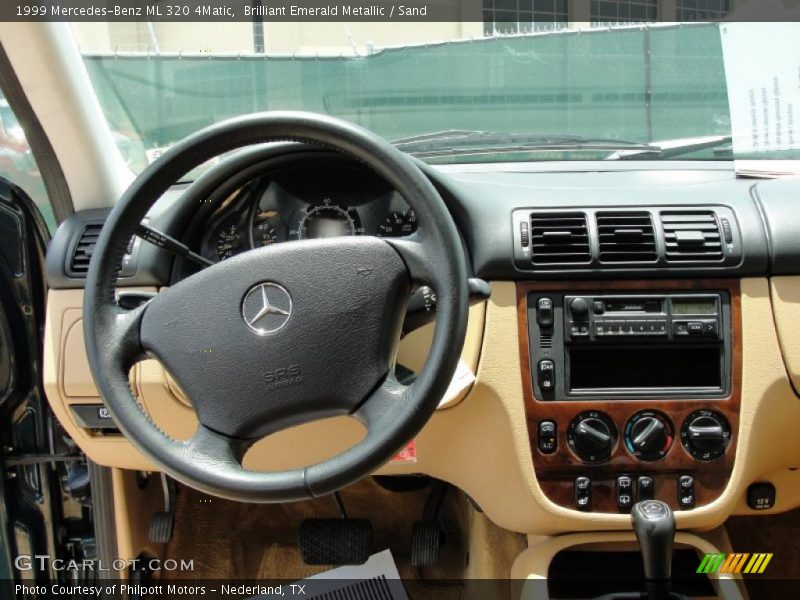Brilliant Emerald Metallic / Sand 1999 Mercedes-Benz ML 320 4Matic