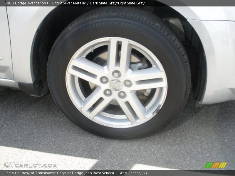 Bright Silver Metallic / Dark Slate Gray/Light Slate Gray 2008 Dodge Avenger SXT