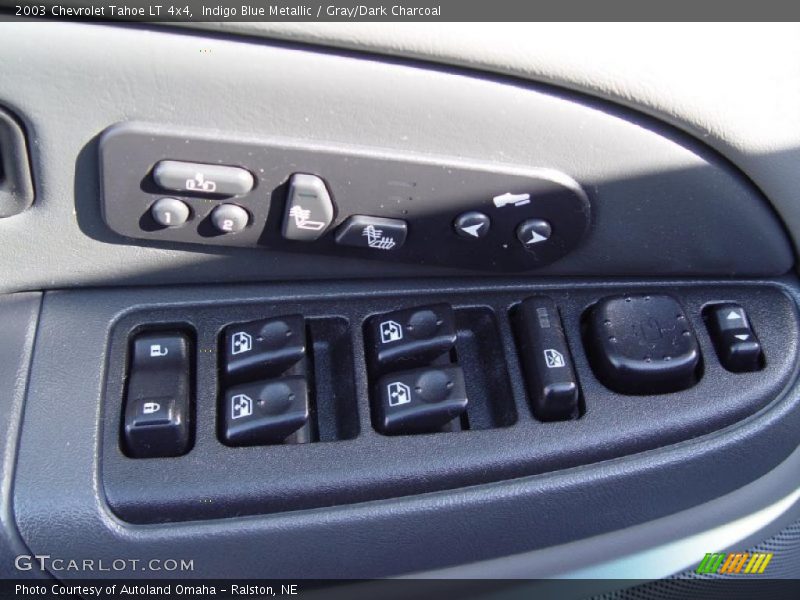 Indigo Blue Metallic / Gray/Dark Charcoal 2003 Chevrolet Tahoe LT 4x4