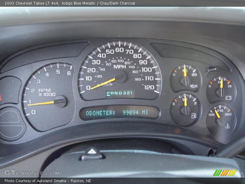 Indigo Blue Metallic / Gray/Dark Charcoal 2003 Chevrolet Tahoe LT 4x4