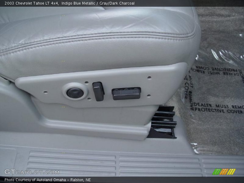 Indigo Blue Metallic / Gray/Dark Charcoal 2003 Chevrolet Tahoe LT 4x4