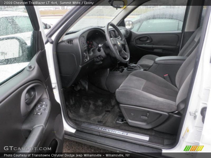 Summit White / Ebony 2009 Chevrolet TrailBlazer LT 4x4
