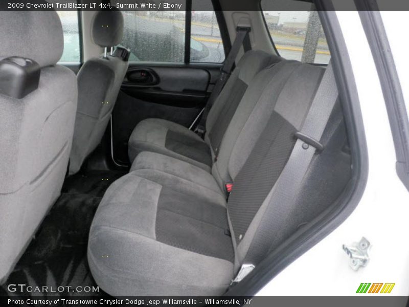 Summit White / Ebony 2009 Chevrolet TrailBlazer LT 4x4