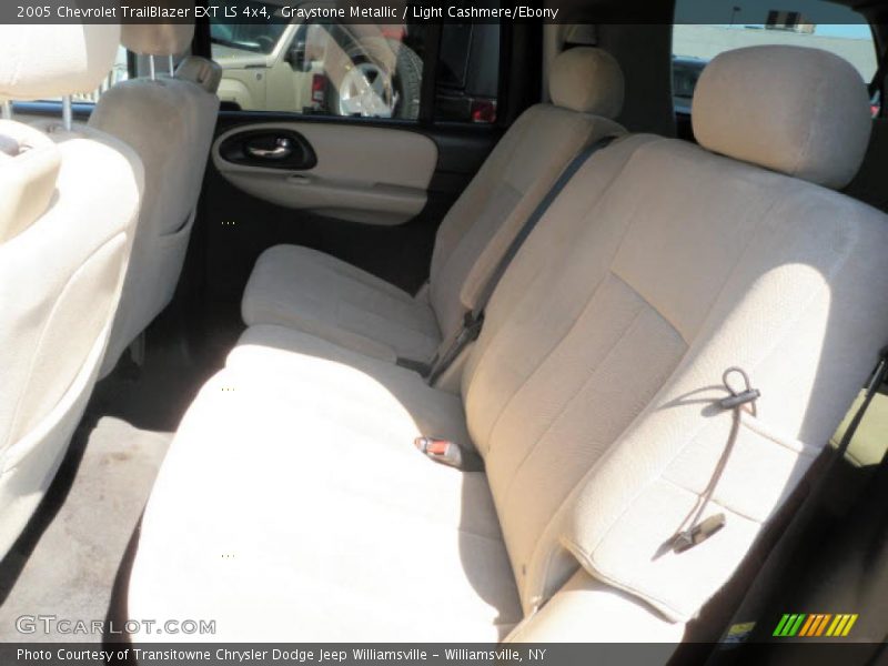 Graystone Metallic / Light Cashmere/Ebony 2005 Chevrolet TrailBlazer EXT LS 4x4