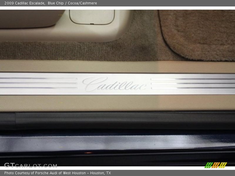 Blue Chip / Cocoa/Cashmere 2009 Cadillac Escalade